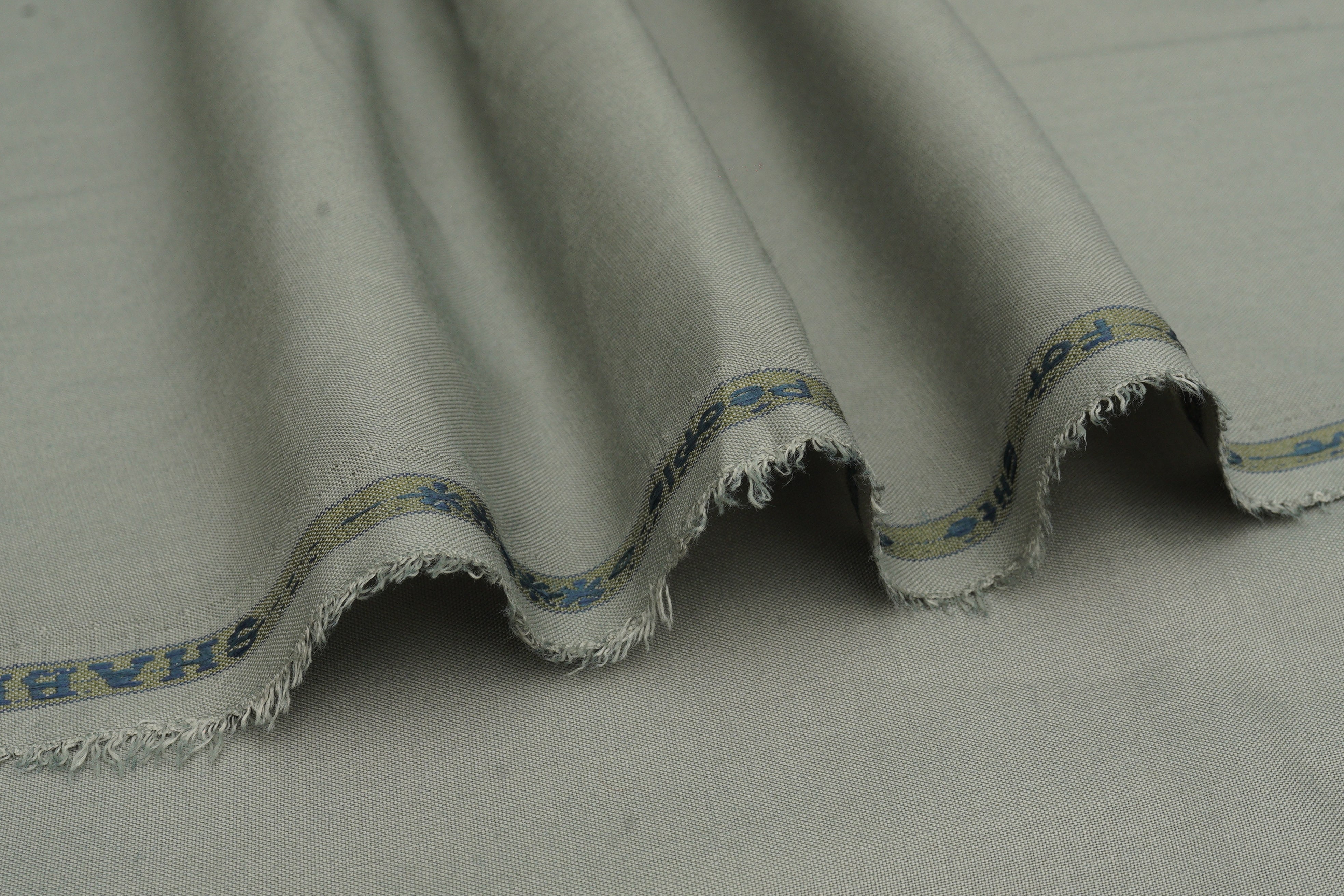 Surmawala Gents Unstitched Wash & Wear Suit - Silver Star