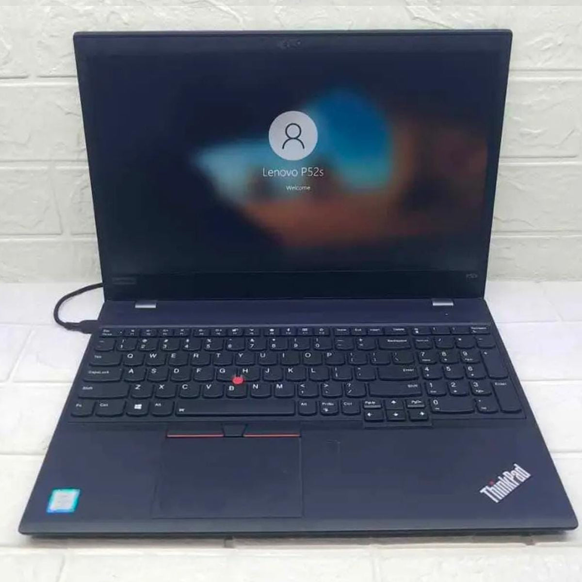 Lenovo Thinkpad P52s Ultraslim High End Workststion core i7 8th Gen Ram 16GB Upgradable Storage 256GB ssd Upgradable Touchscreen (Refurbished With Original Charger Included _ Without Box)